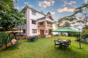 StayVista's Tree Tops & Tea Trails - Mountain-View Villa Amidst Tea Plantation with Telescope & Gazebo